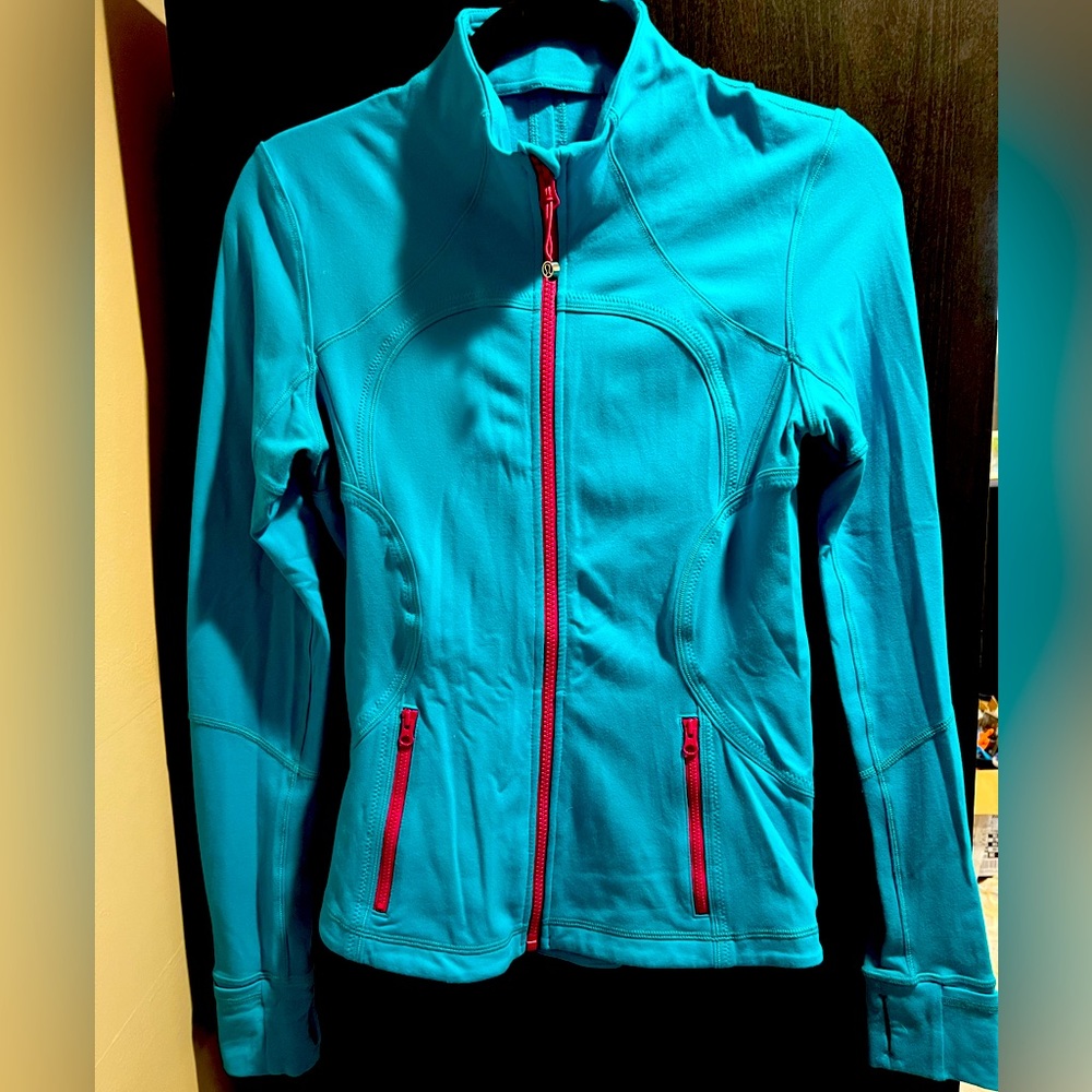 Women’s Lululemon Define jacket.